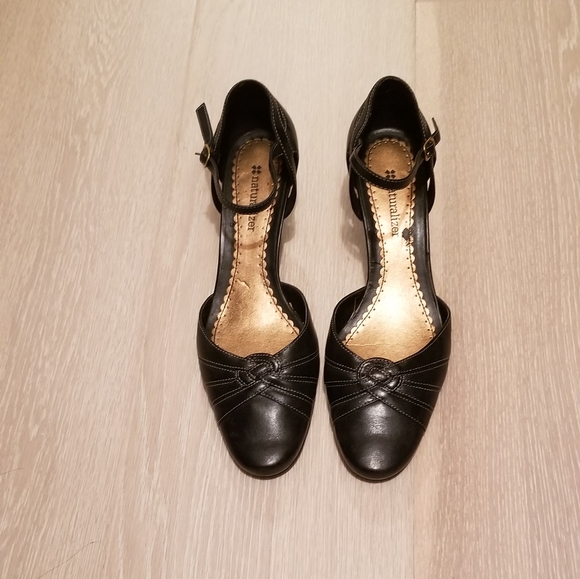 naturalizer black dress shoes